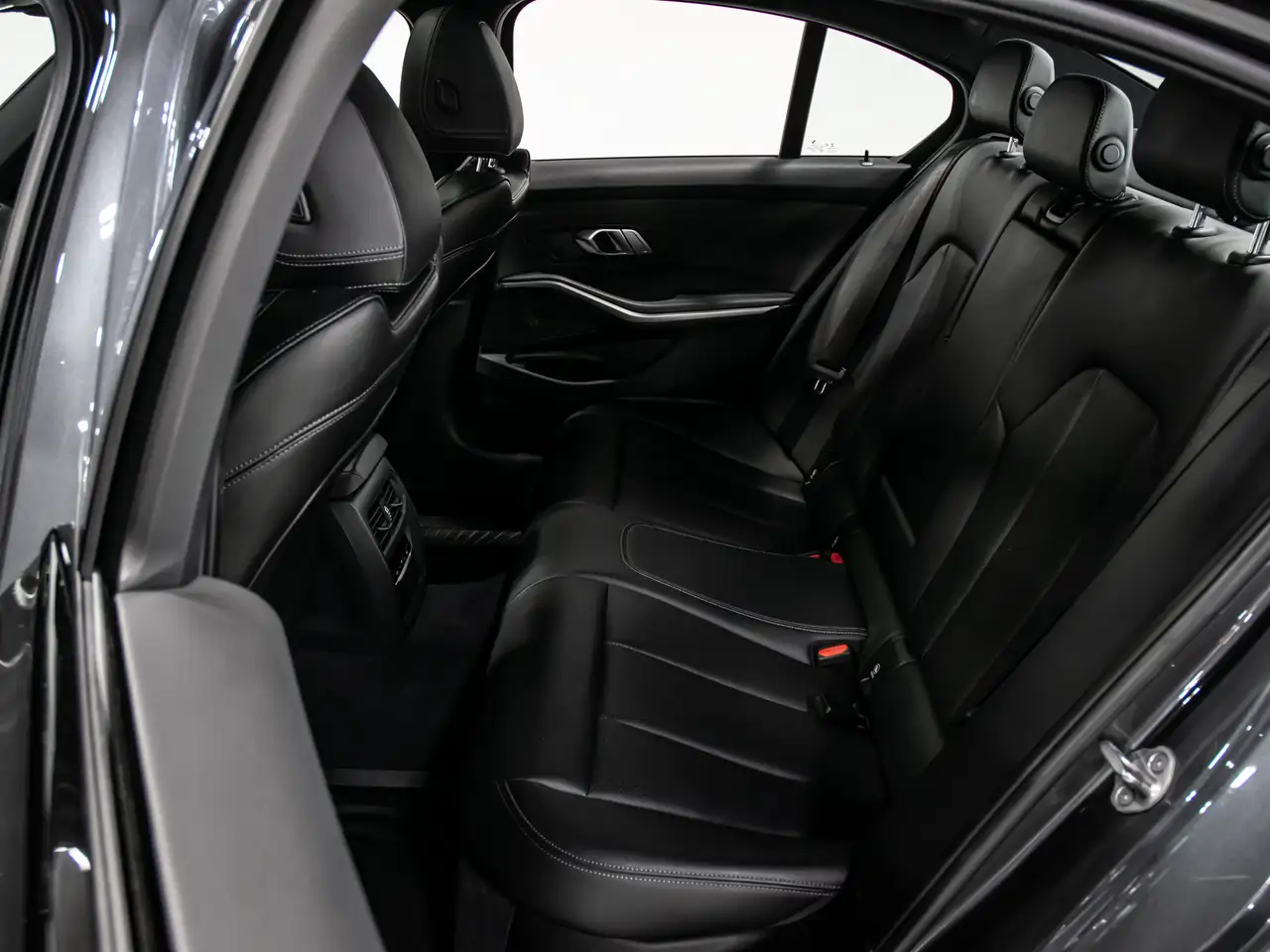 BMW 3 Series photo BMW 3 Series