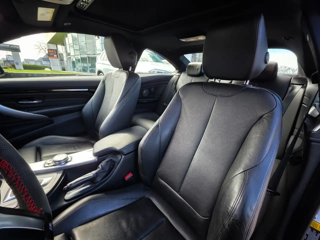 BMW 4 Series photo BMW 4 Series