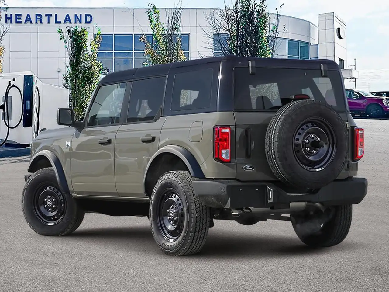 Ford Bronco снимка Ford Bronco