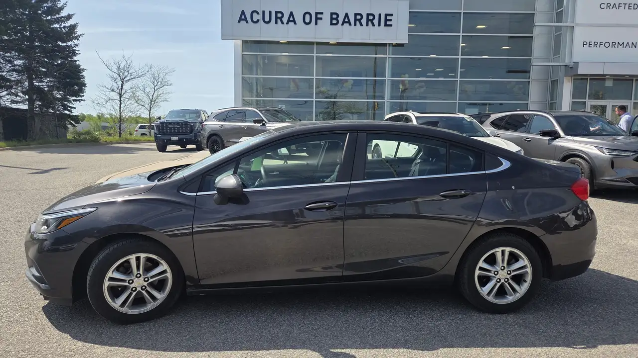 Chevrolet Cruze photo Chevrolet Cruze