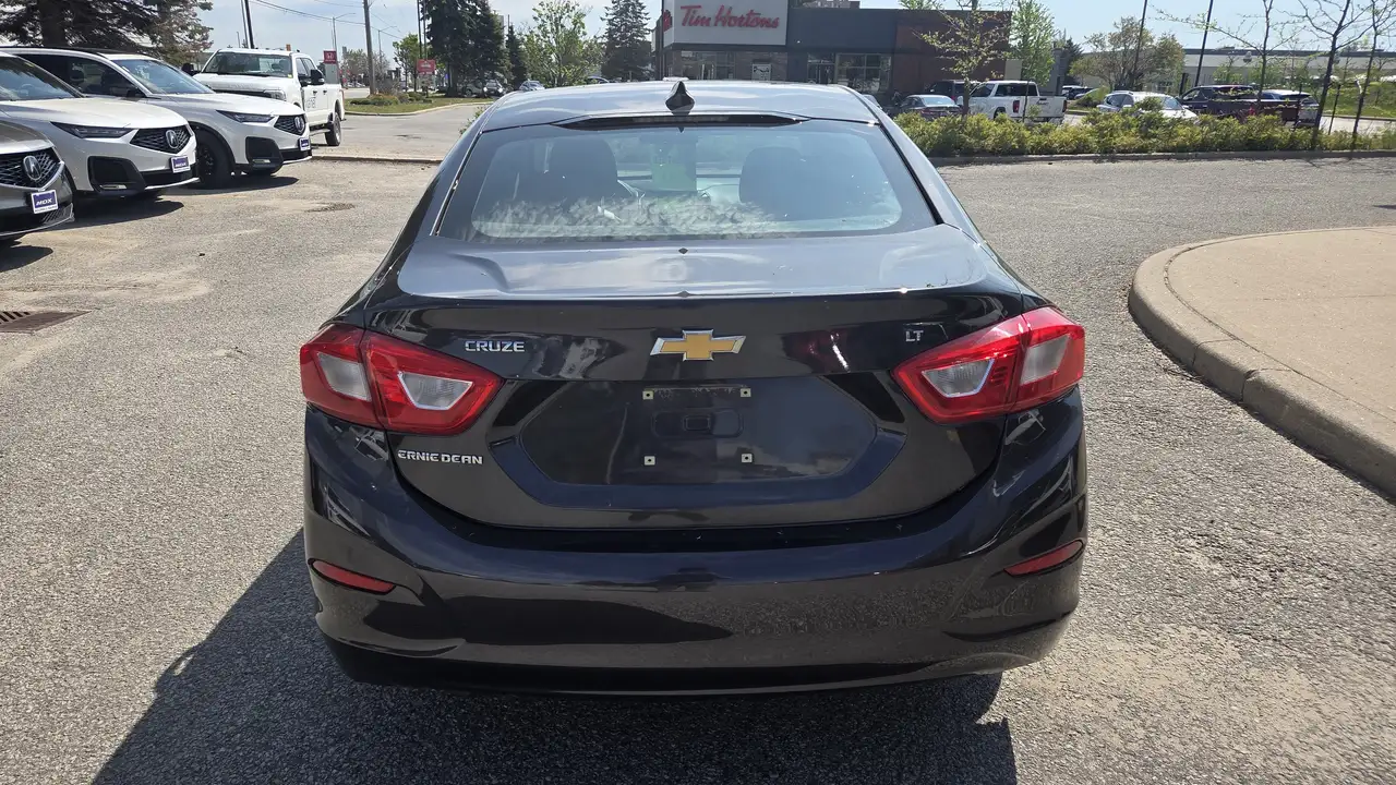 Chevrolet Cruze photo Chevrolet Cruze