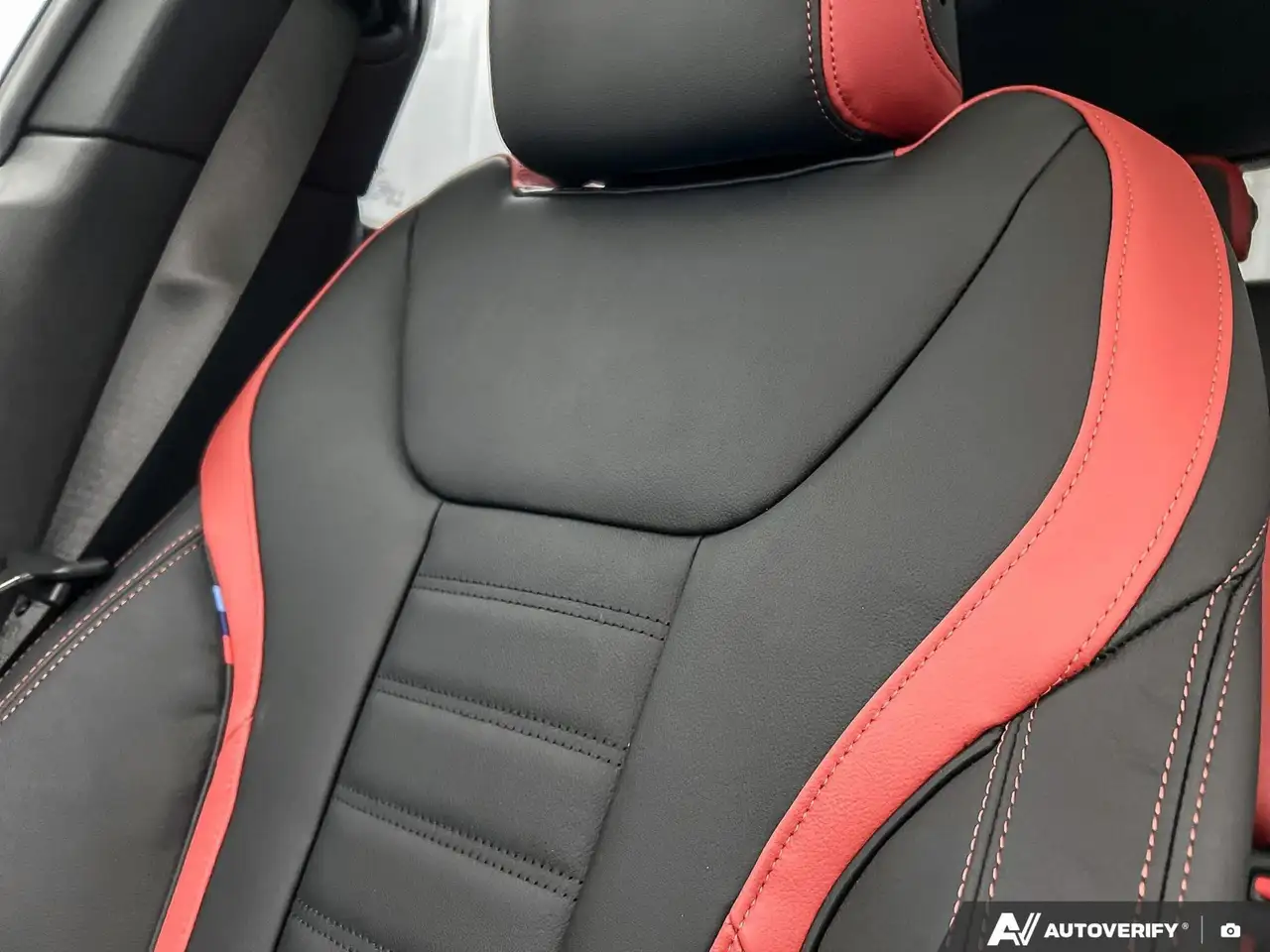 BMW 4 Series photo BMW 4 Series