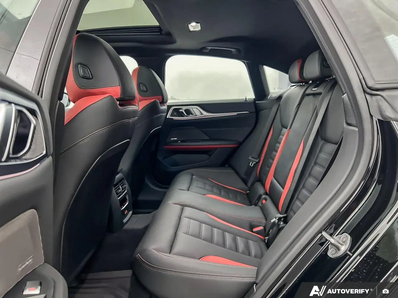 BMW 4 Series photo BMW 4 Series
