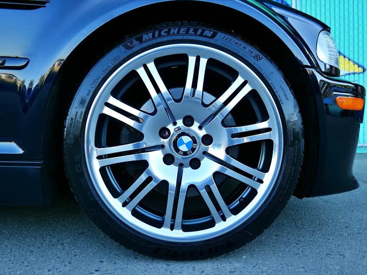 BMW 3 Series photo BMW 3 Series