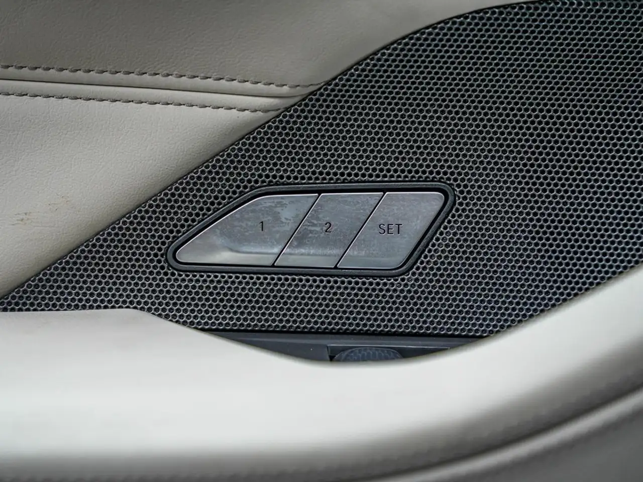 BMW 4 Series photo BMW 4 Series