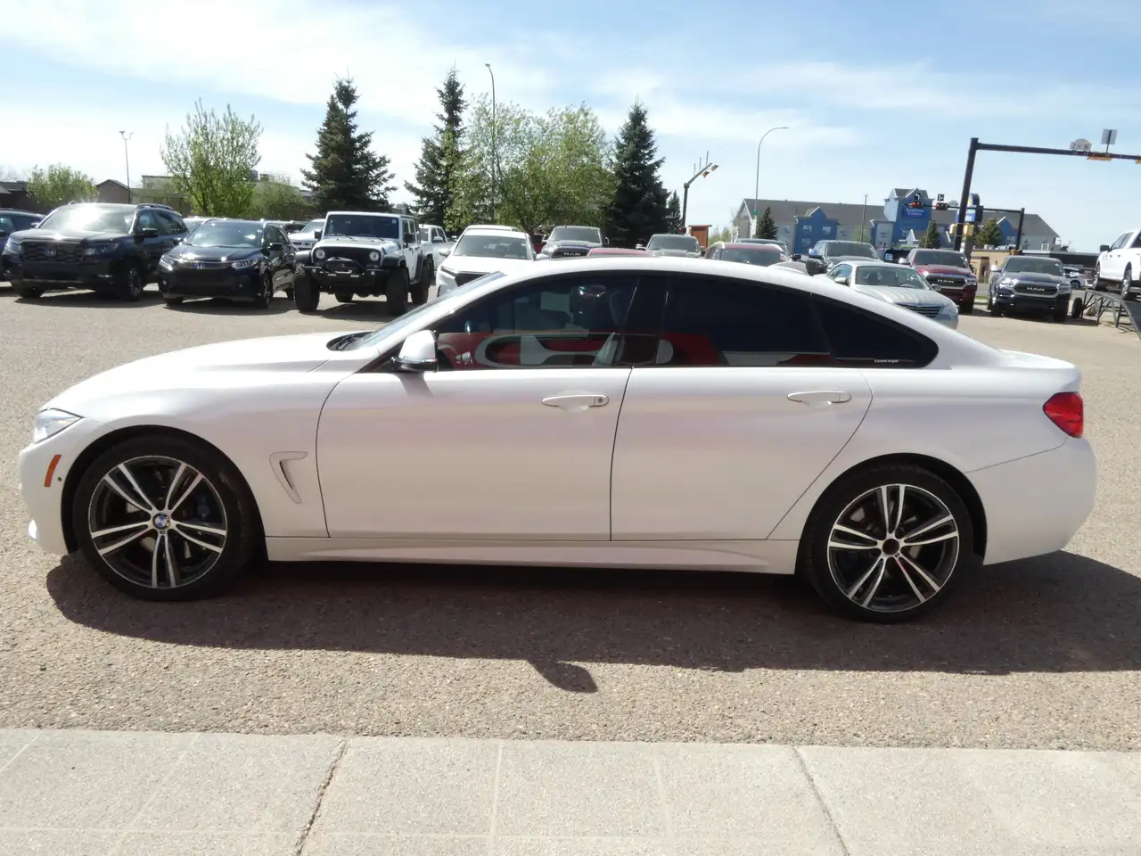 BMW 4 Series photo BMW 4 Series