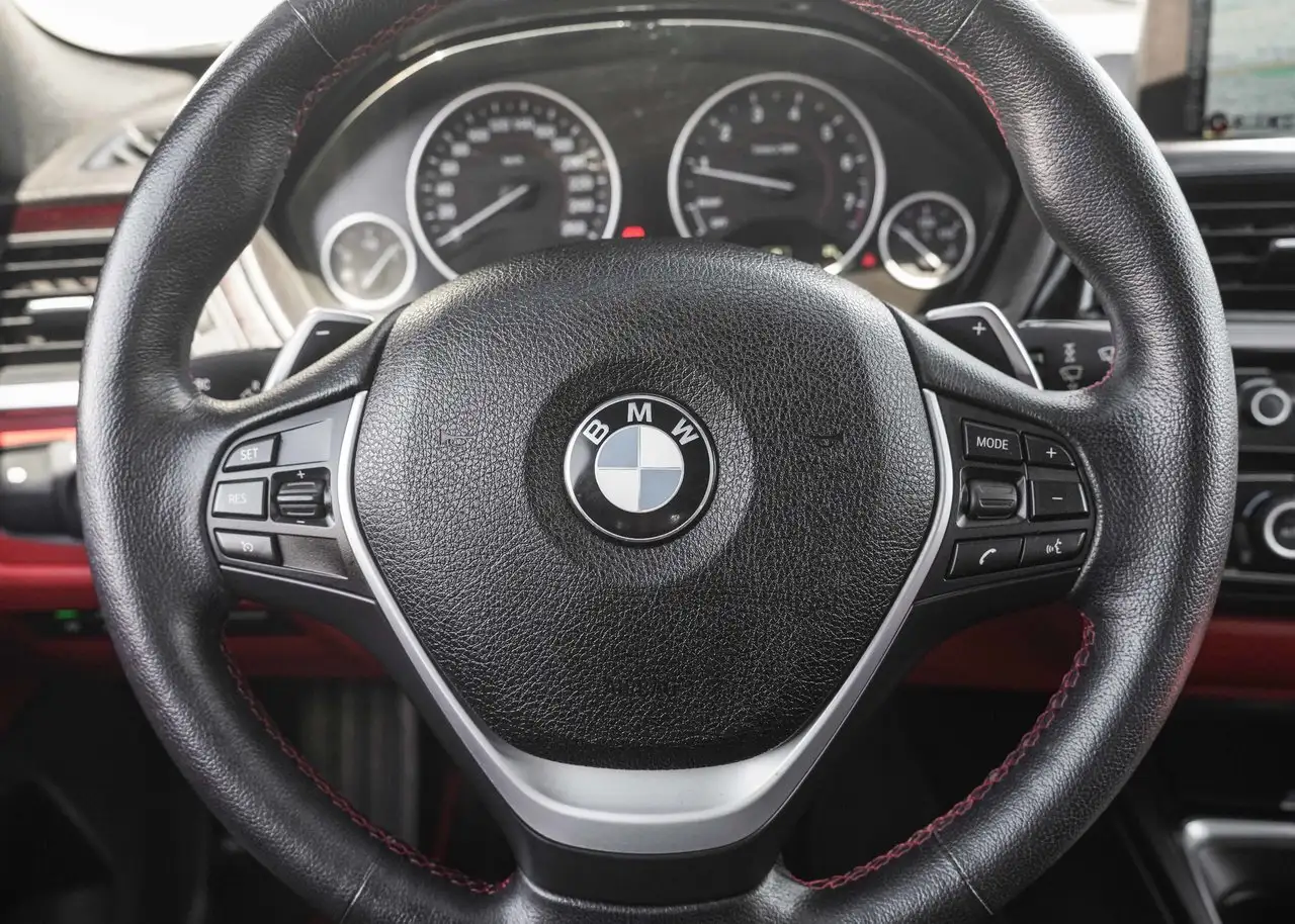BMW 4 Series снимка BMW 4 Series