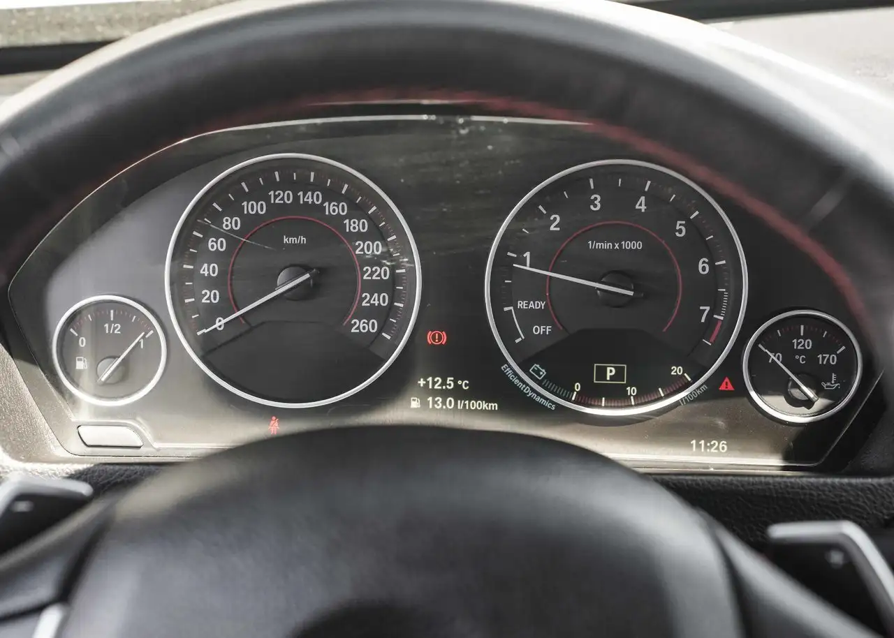 BMW 4 Series снимка BMW 4 Series