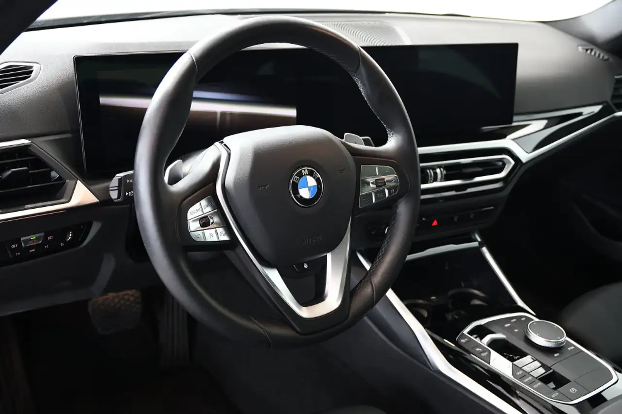 BMW 3 Series photo BMW 3 Series