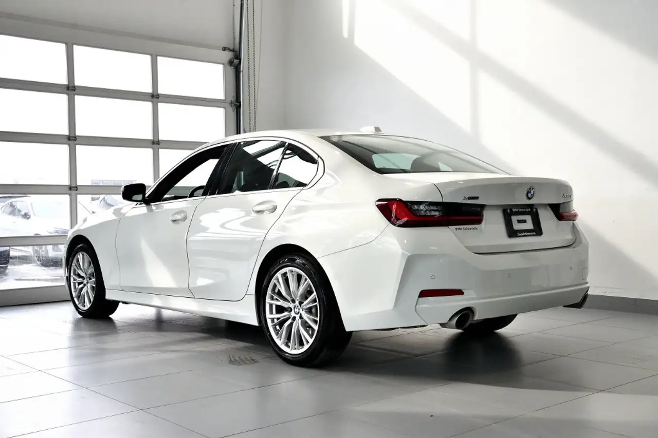 BMW 3 Series photo BMW 3 Series