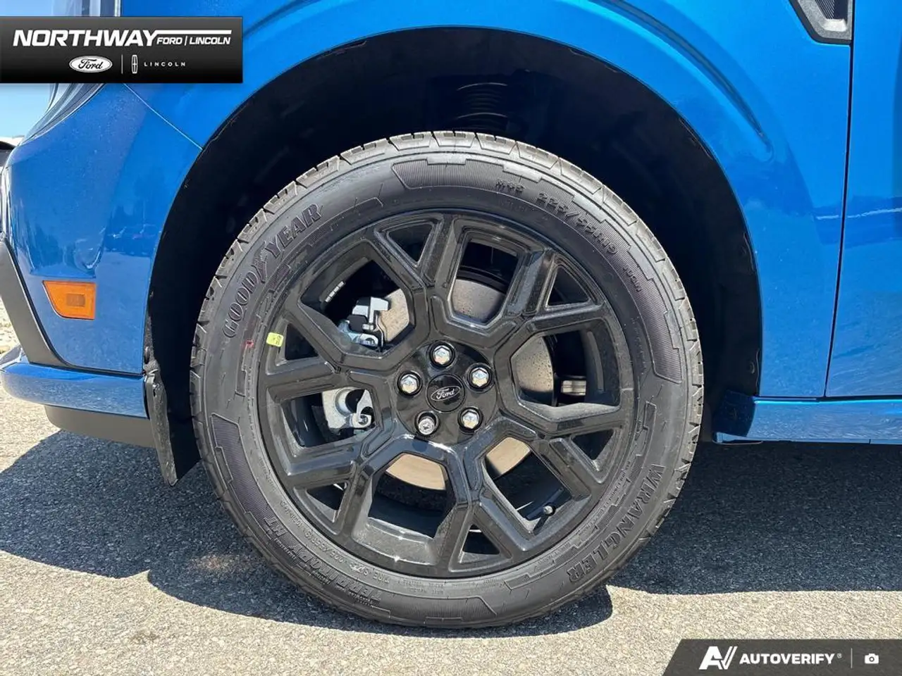 Ford Maverick снимка Ford Maverick