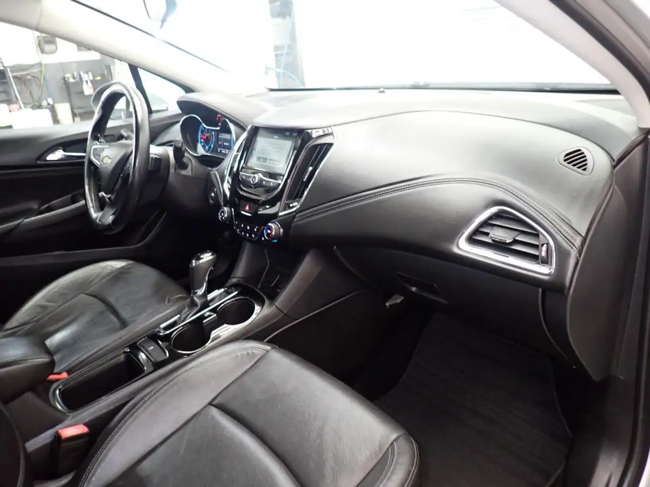 Chevrolet Cruze снимка Chevrolet Cruze