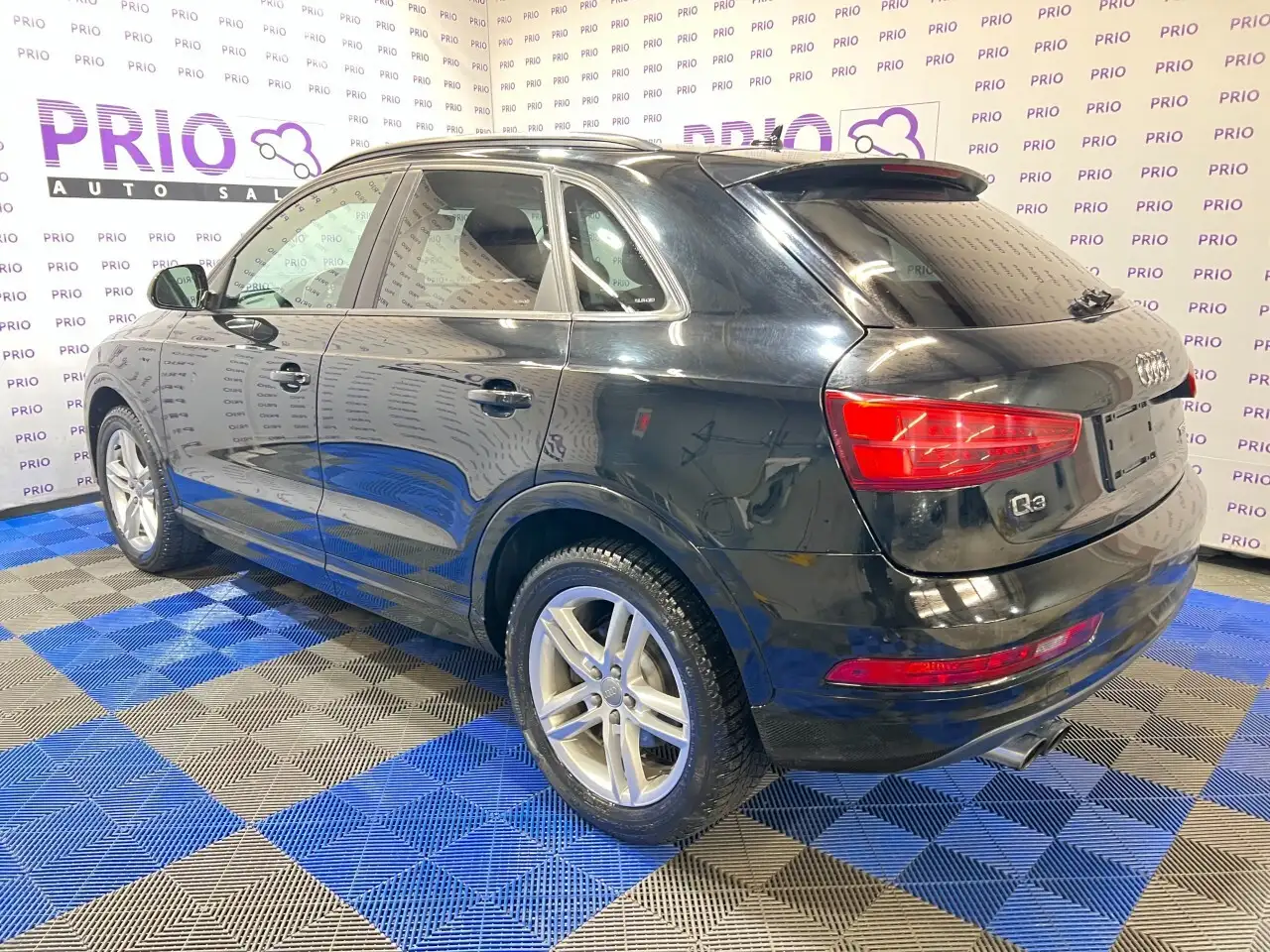 Audi Q3 снимка Audi Q3
