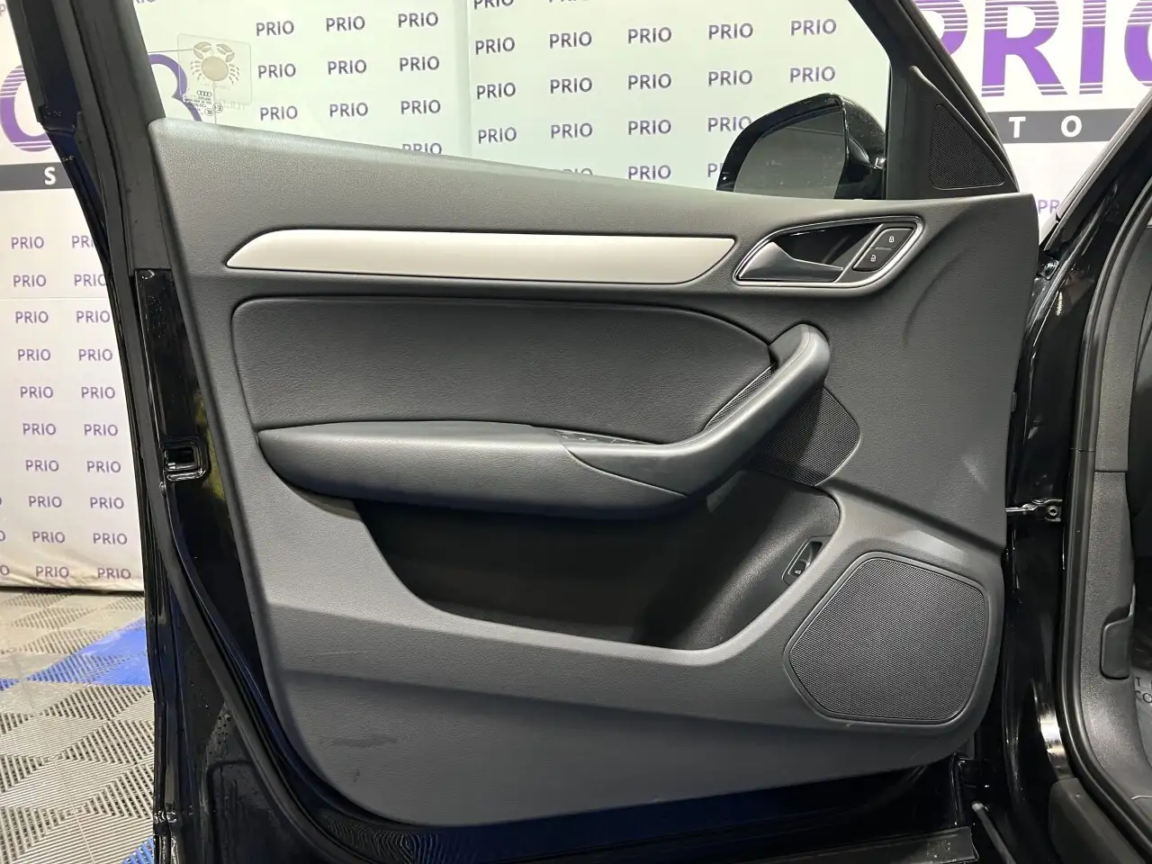 Audi Q3 снимка Audi Q3