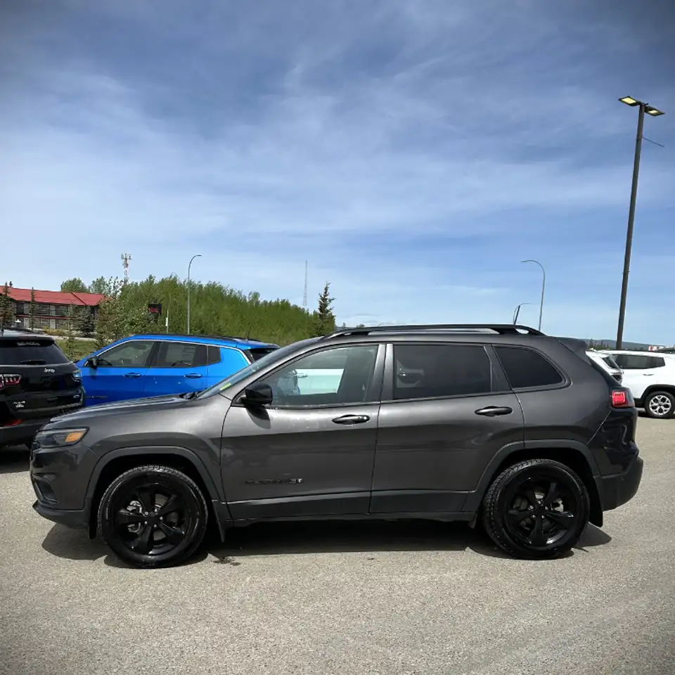 Jeep Cherokee снимка Jeep Cherokee