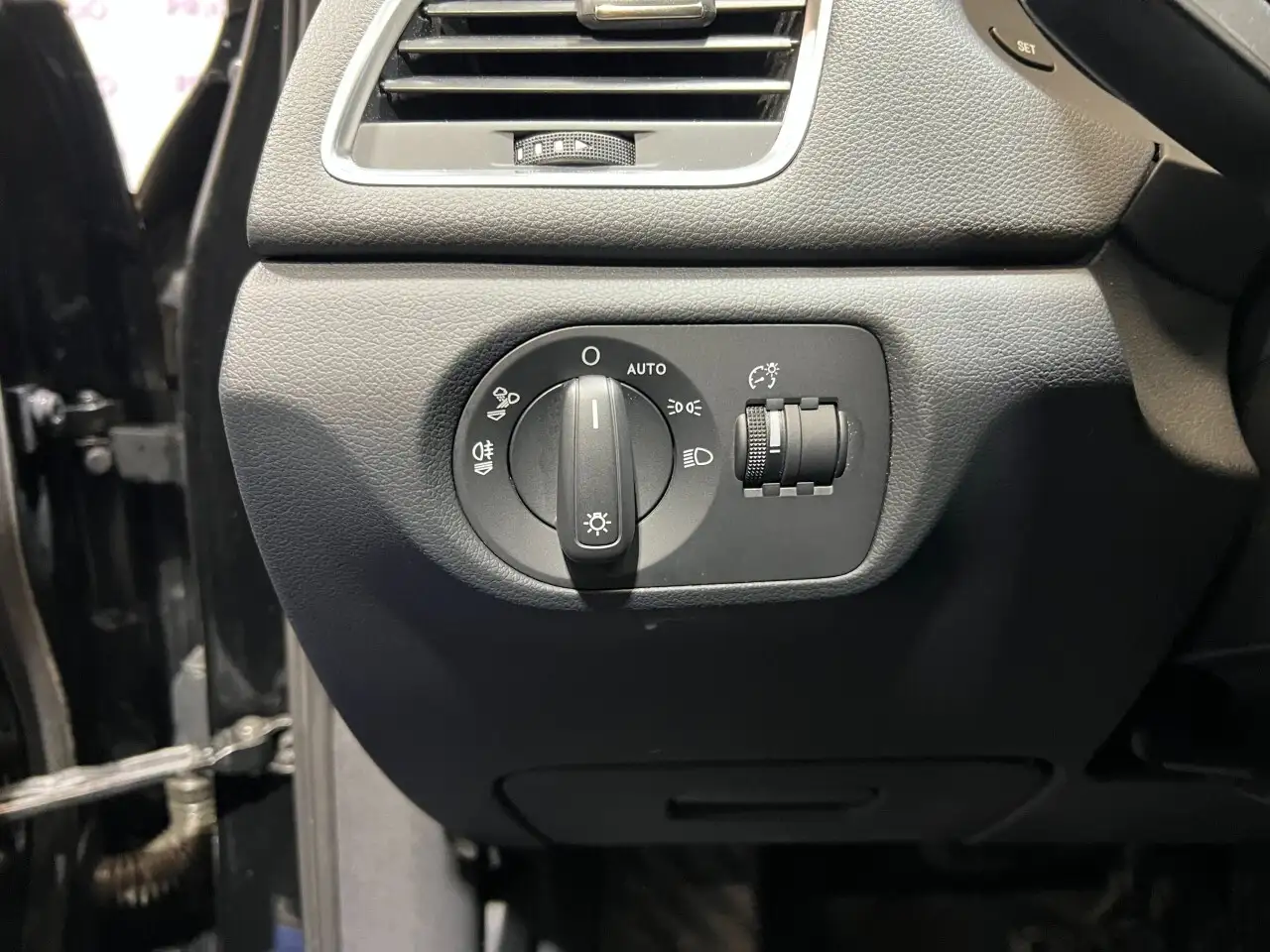 Audi Q3 снимка Audi Q3
