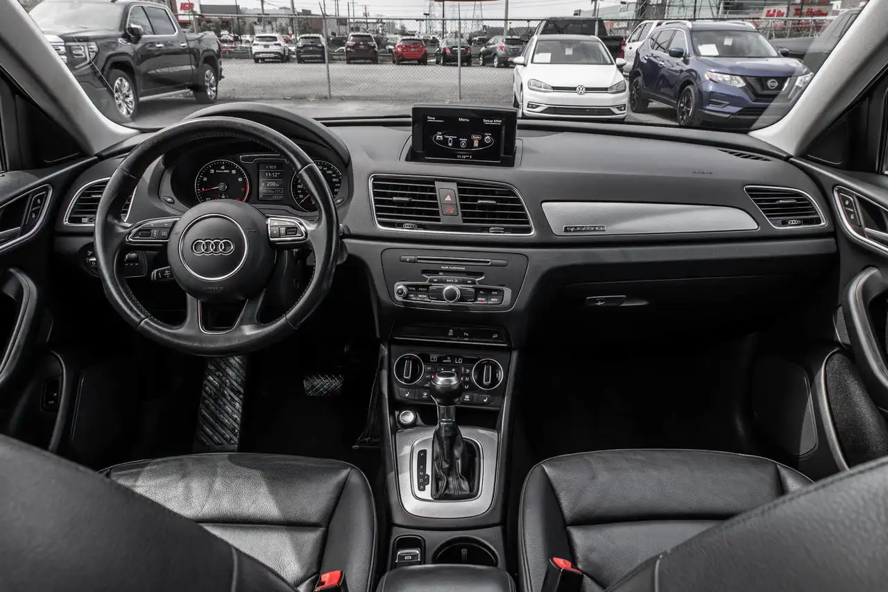 Audi Q3 photo Audi Q3