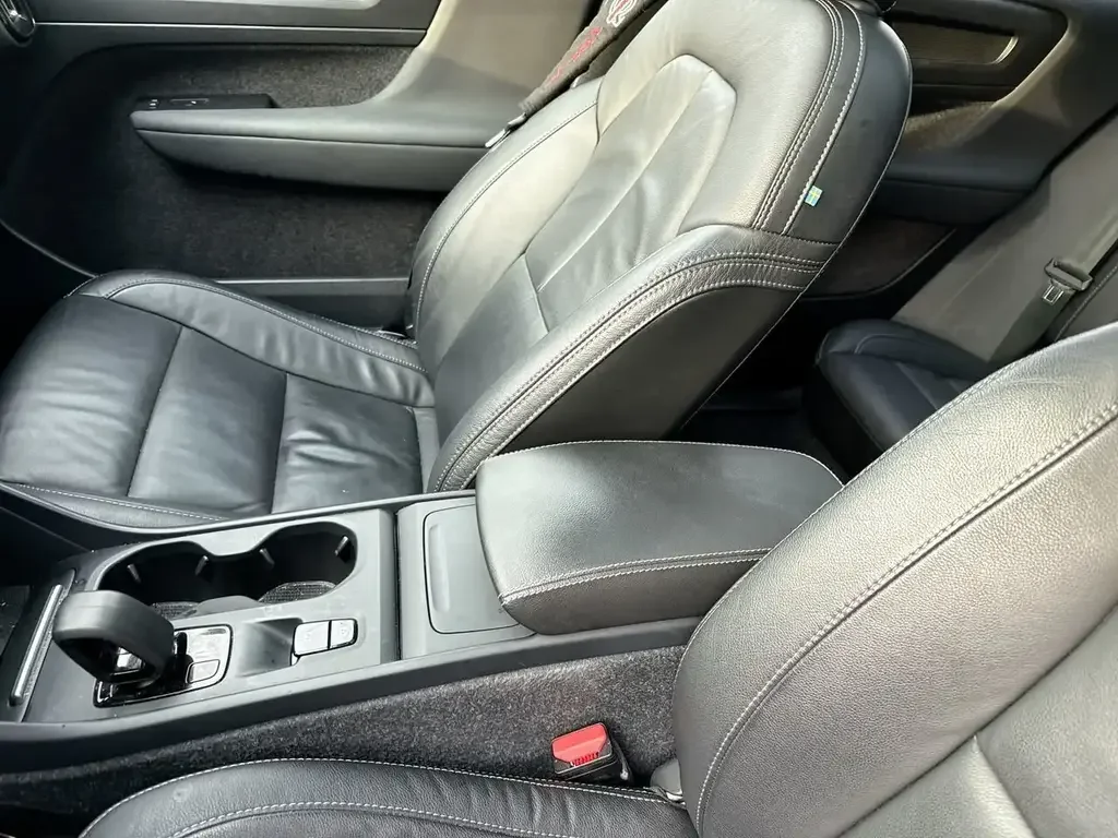 Volvo XC40 снимка Volvo XC40