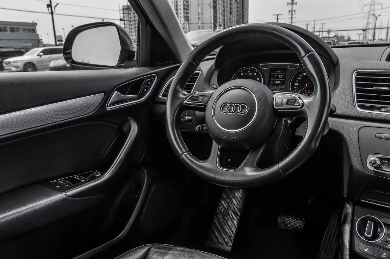 Audi Q3 photo Audi Q3