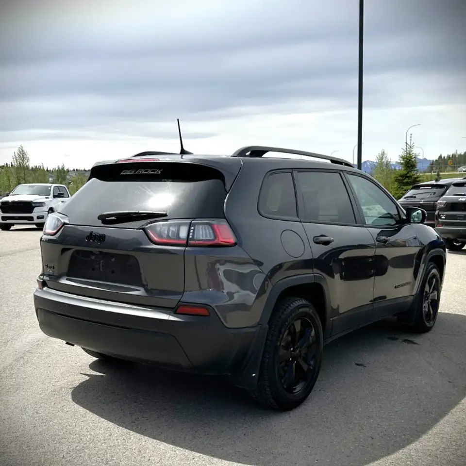 Jeep Cherokee снимка Jeep Cherokee