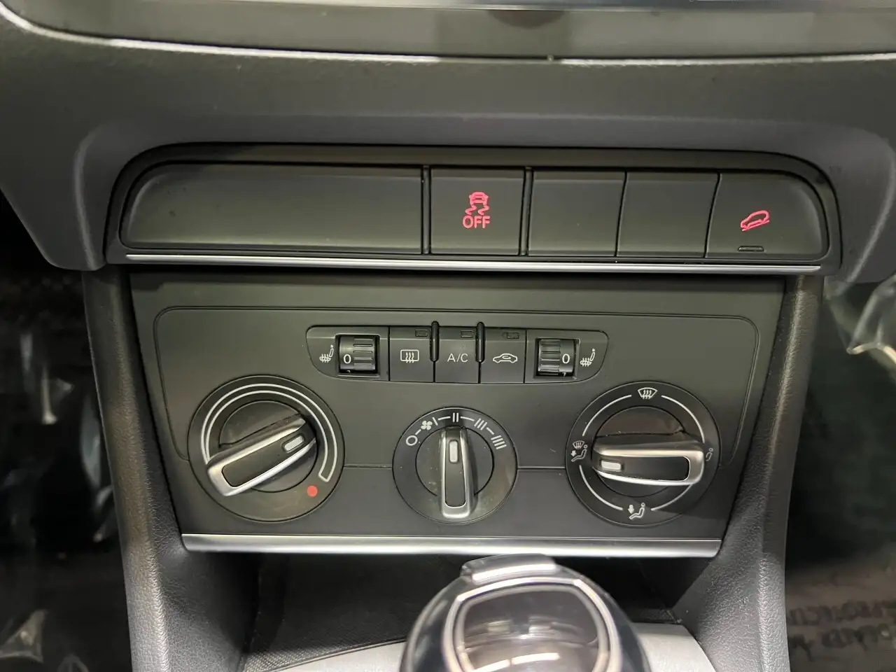 Audi Q3 снимка Audi Q3