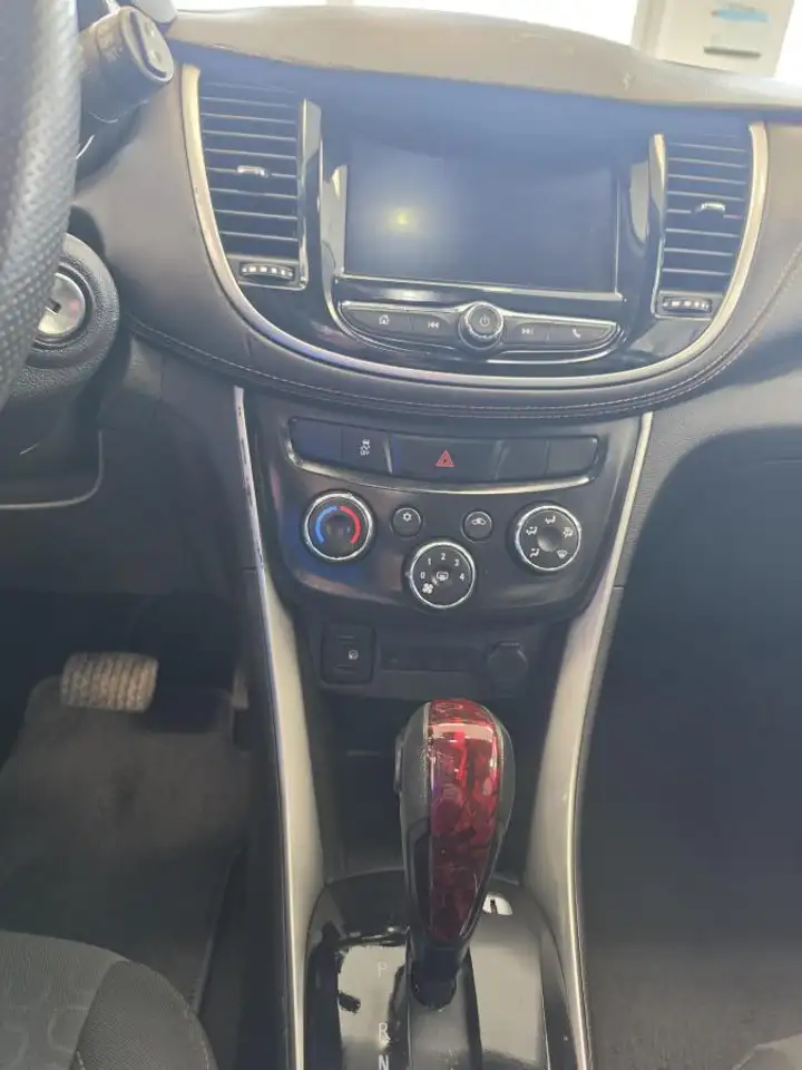 Chevrolet Trax photo Chevrolet Trax