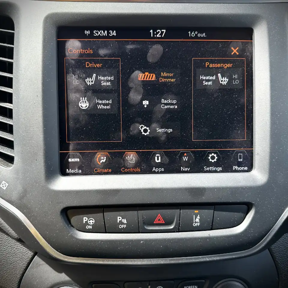 Jeep Cherokee снимка Jeep Cherokee