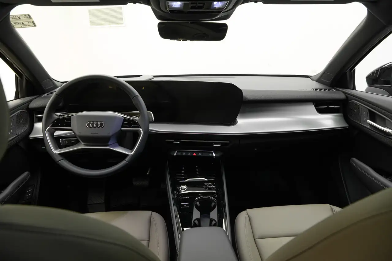 Audi Q3 fotografie Audi Q3