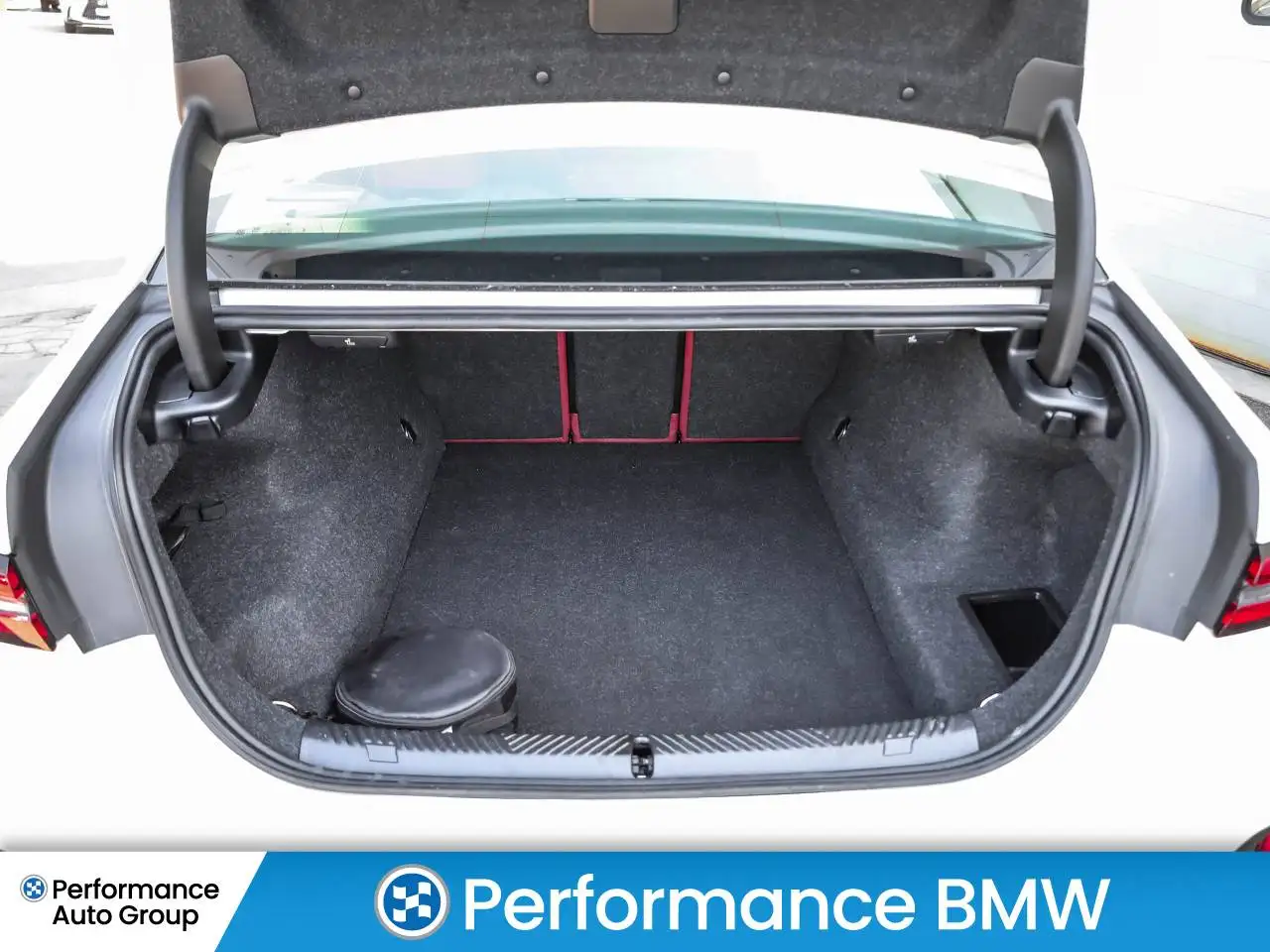 BMW 5 Series photo BMW 5 Series