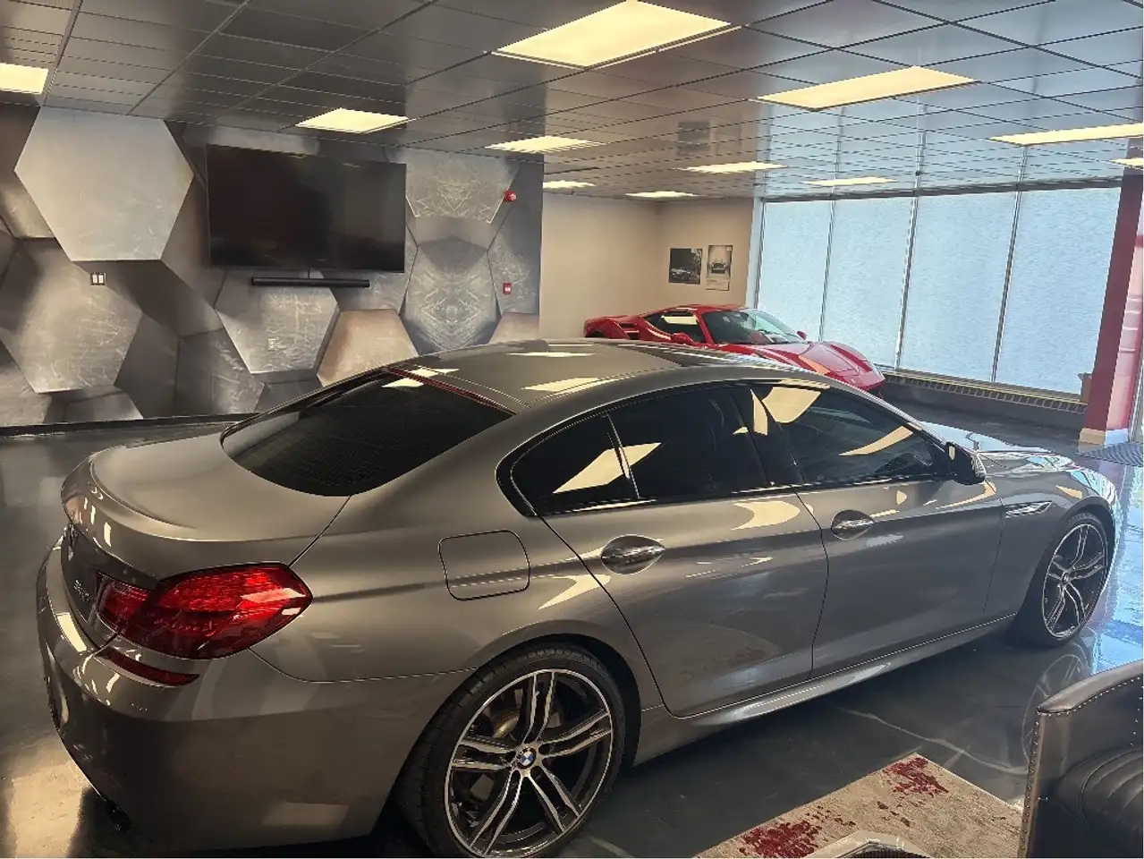 BMW 6 Series снимка BMW 6 Series