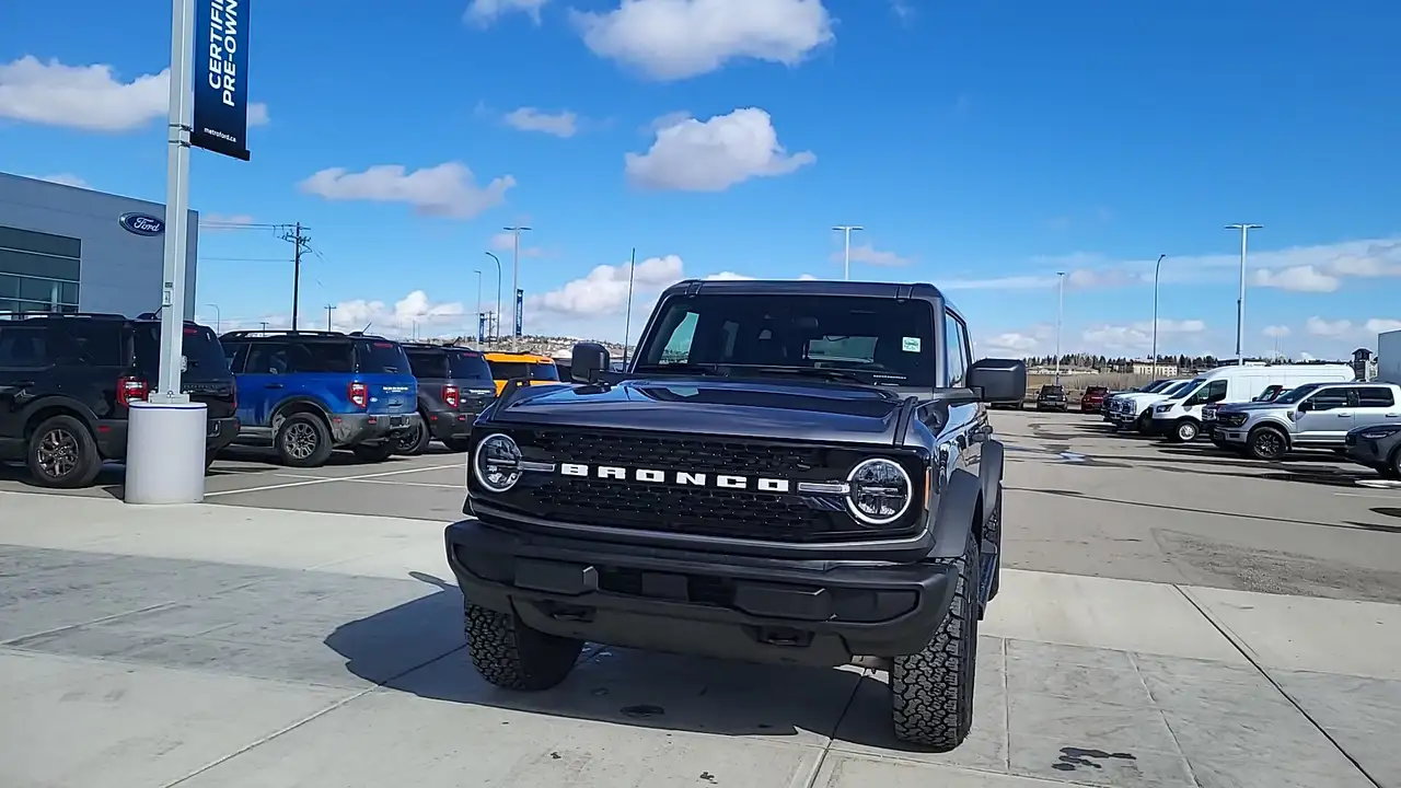 Ford Bronco photo Ford Bronco