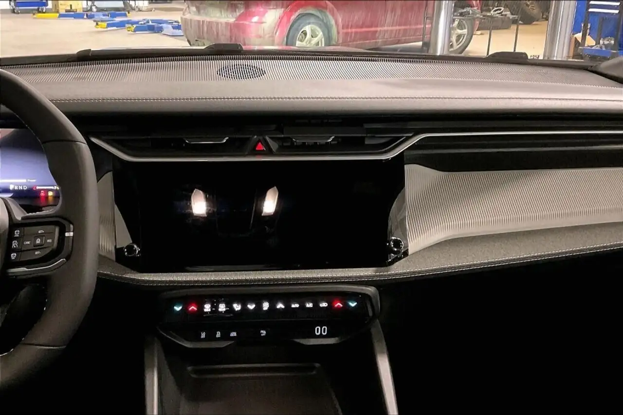 Jeep Cherokee photo Jeep Cherokee