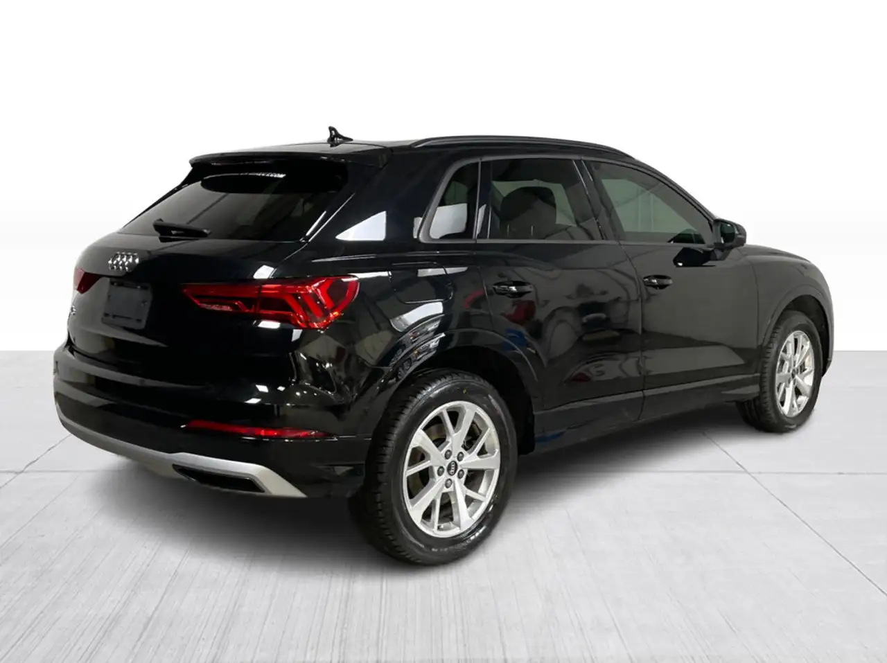 Audi Q3 снимка Audi Q3