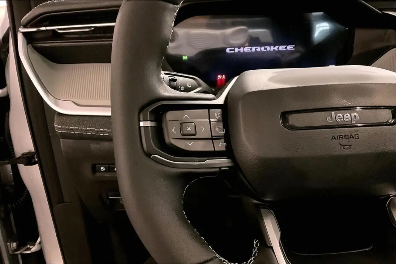 Jeep Cherokee photo Jeep Cherokee