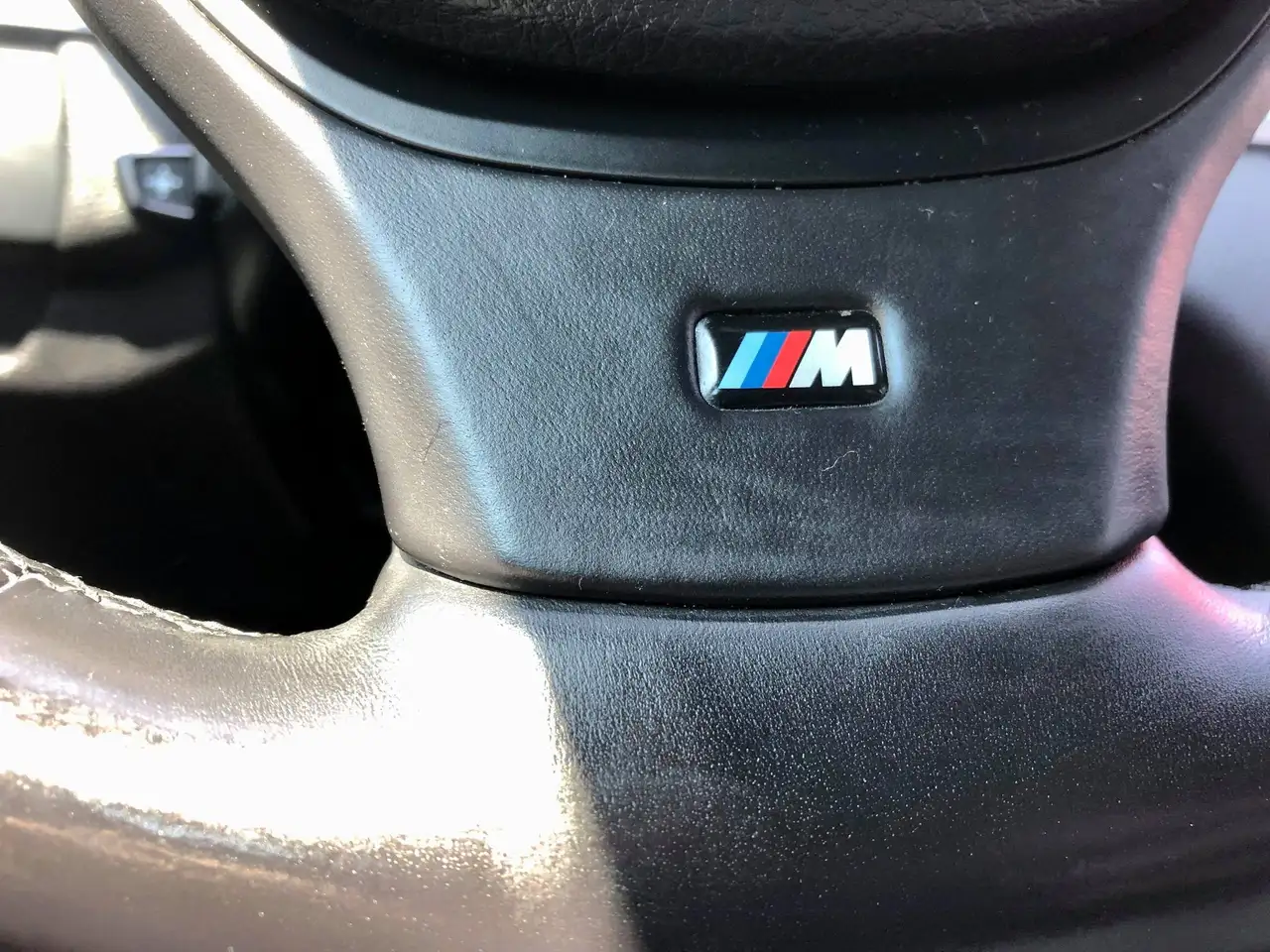 BMW 6 Series снимка BMW 6 Series