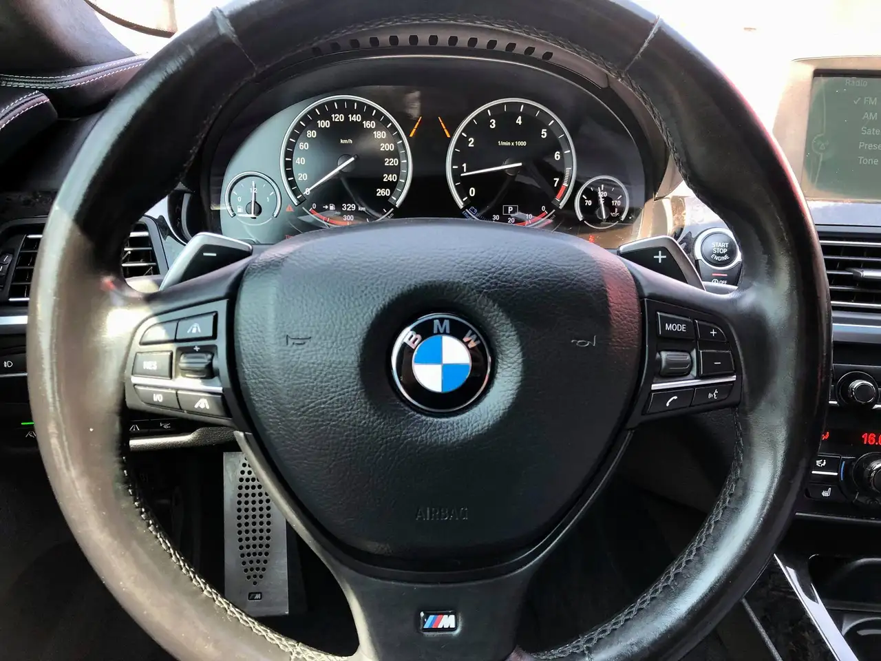 BMW 6 Series снимка BMW 6 Series
