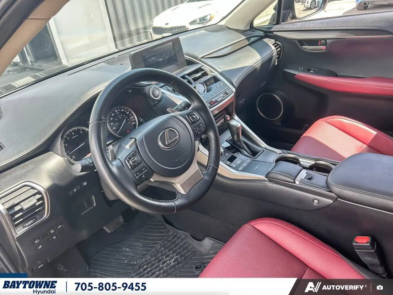 Lexus NX снимка Lexus NX