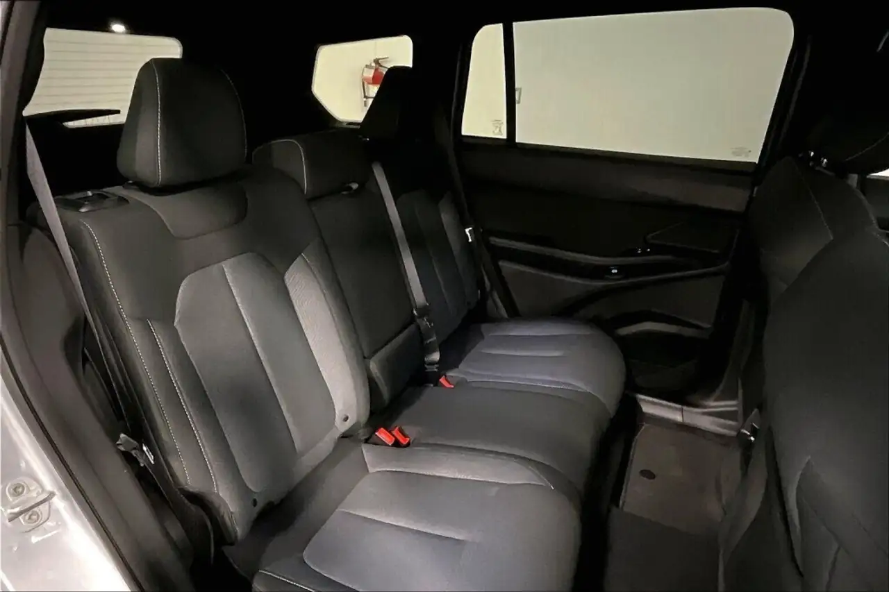 Jeep Cherokee photo Jeep Cherokee