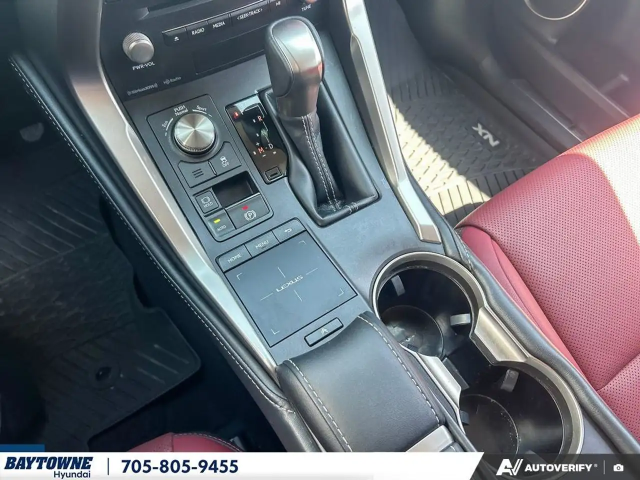 Lexus NX снимка Lexus NX