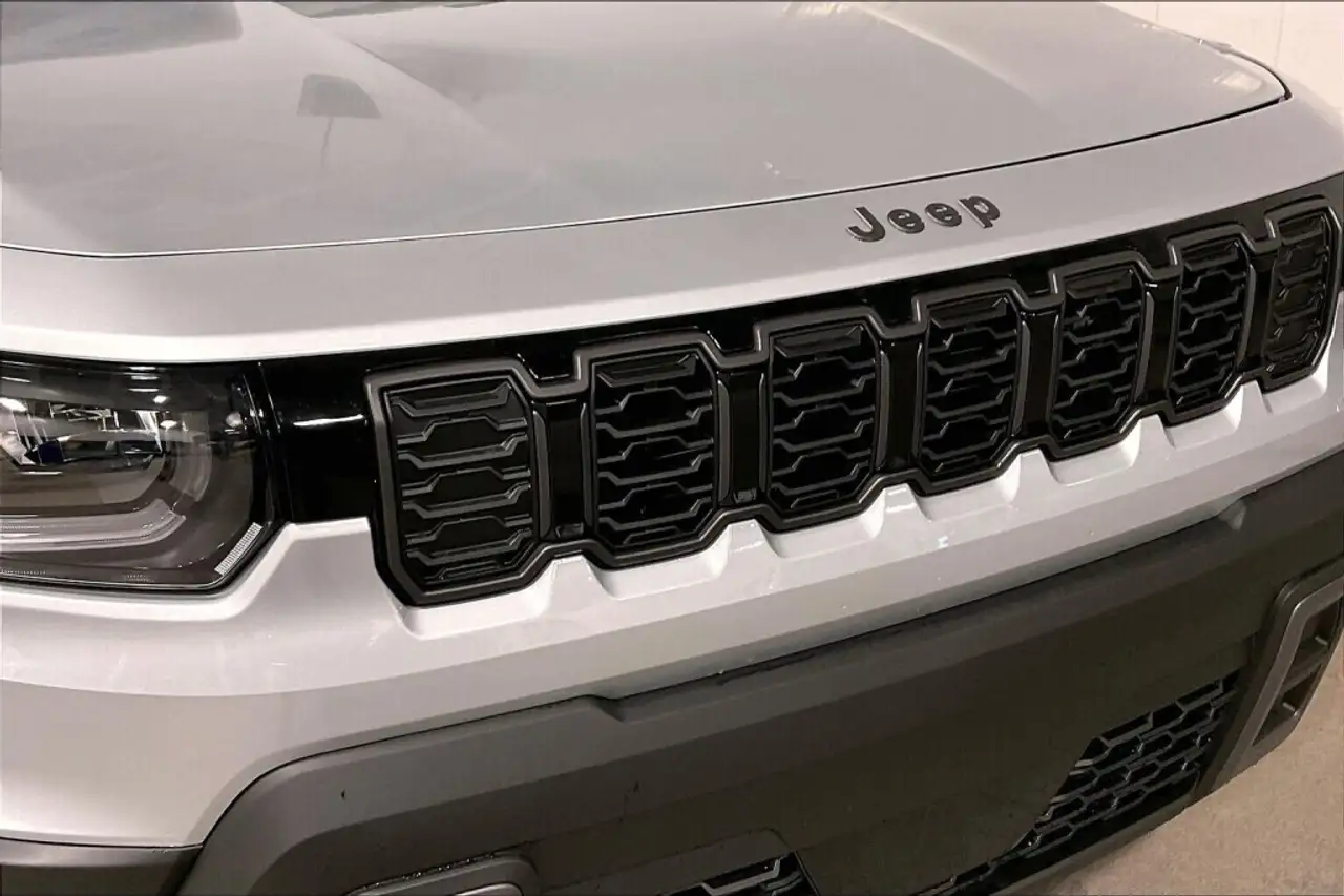 Jeep Cherokee photo Jeep Cherokee