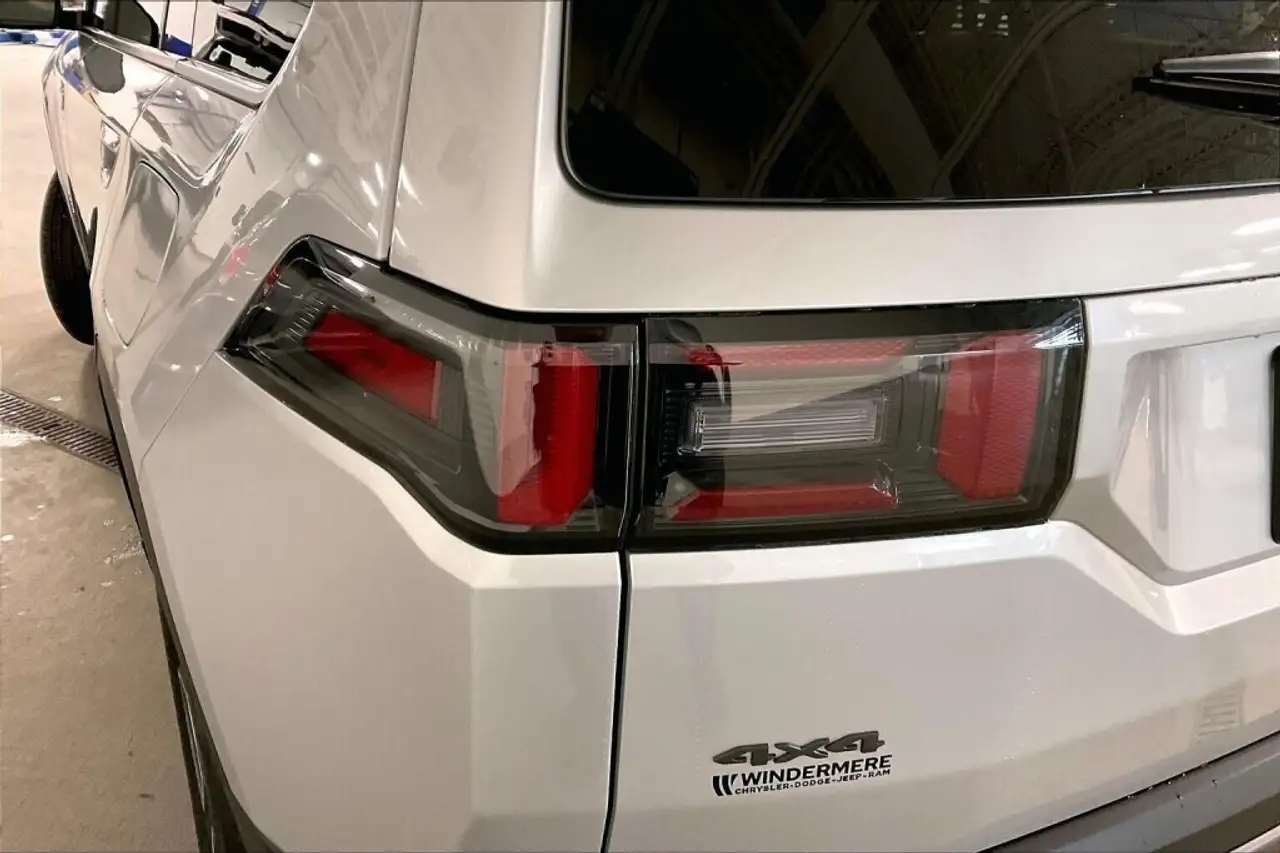Jeep Cherokee photo Jeep Cherokee