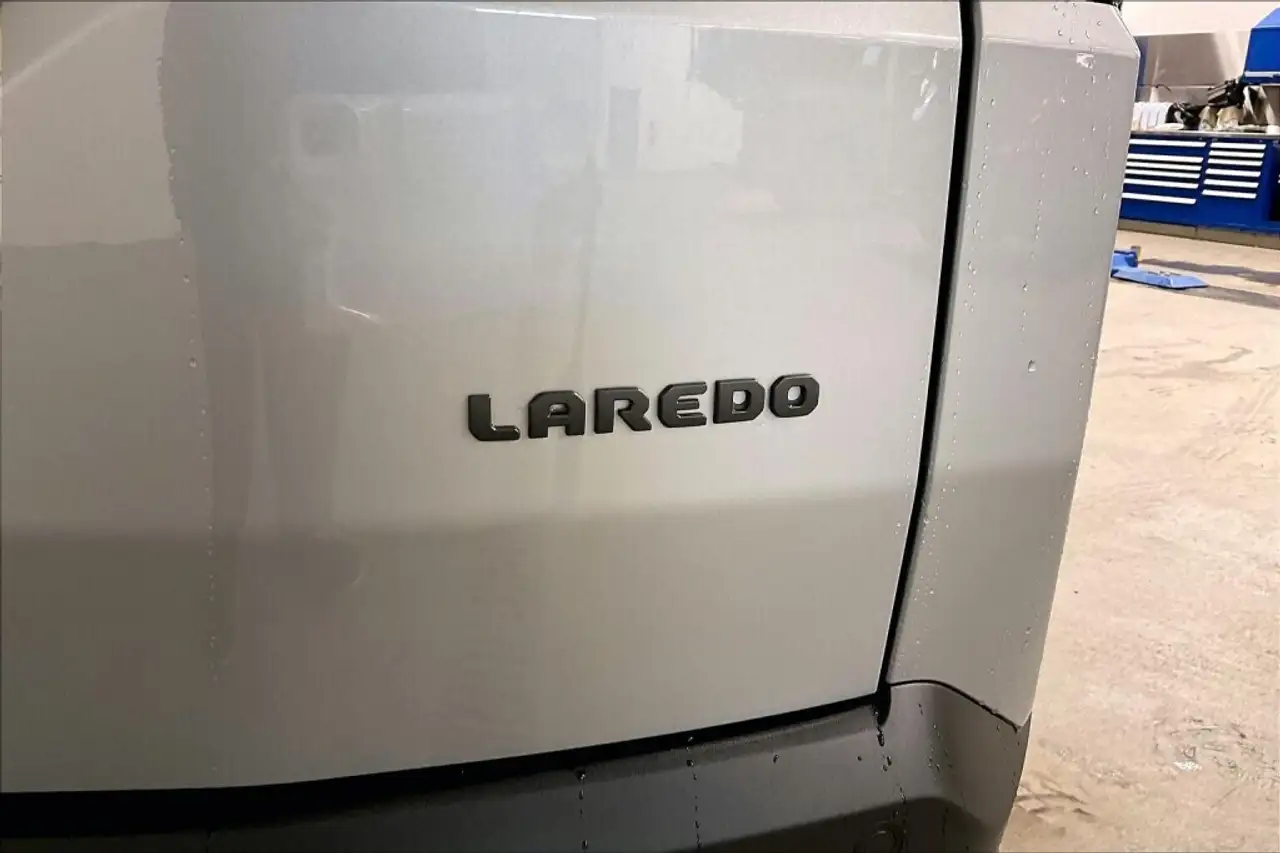 Jeep Cherokee photo Jeep Cherokee