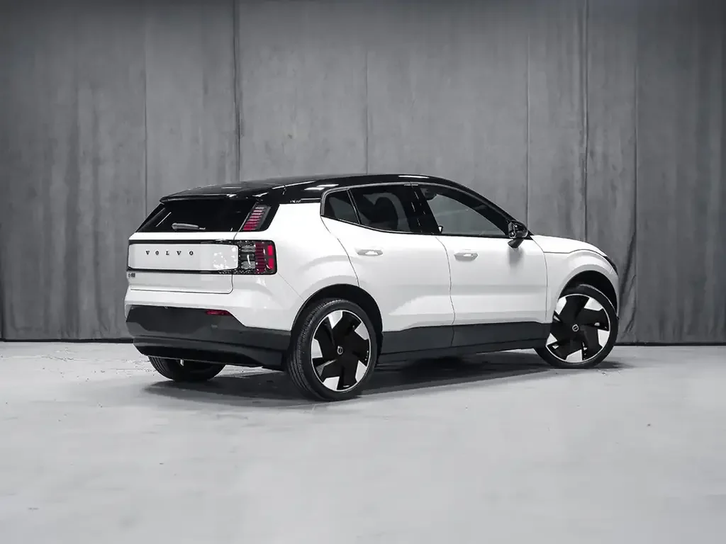 Volvo EX30 снимка Volvo EX30