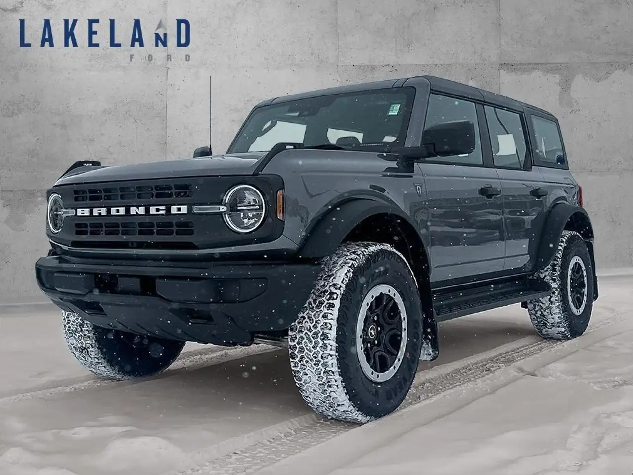 Ford Bronco photo Ford Bronco