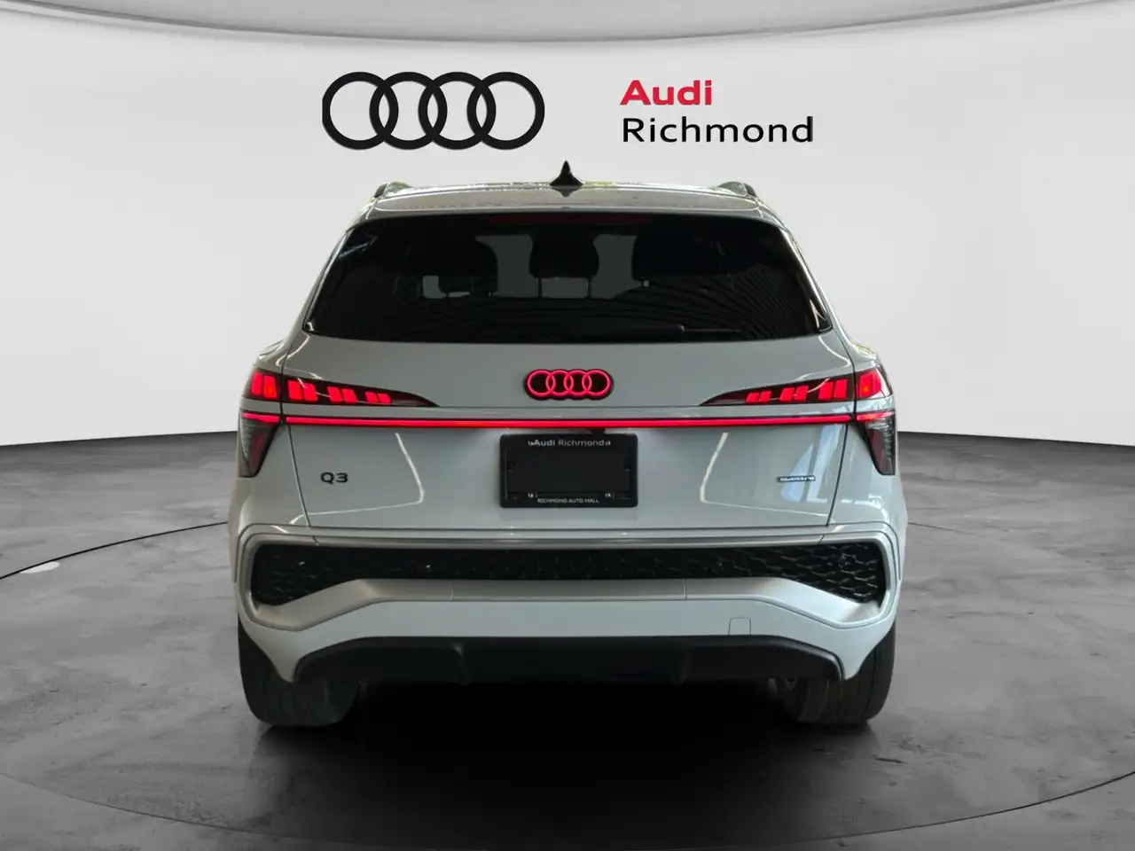 Audi Q3 photo Audi Q3