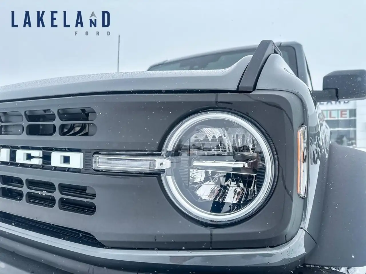 Ford Bronco photo Ford Bronco