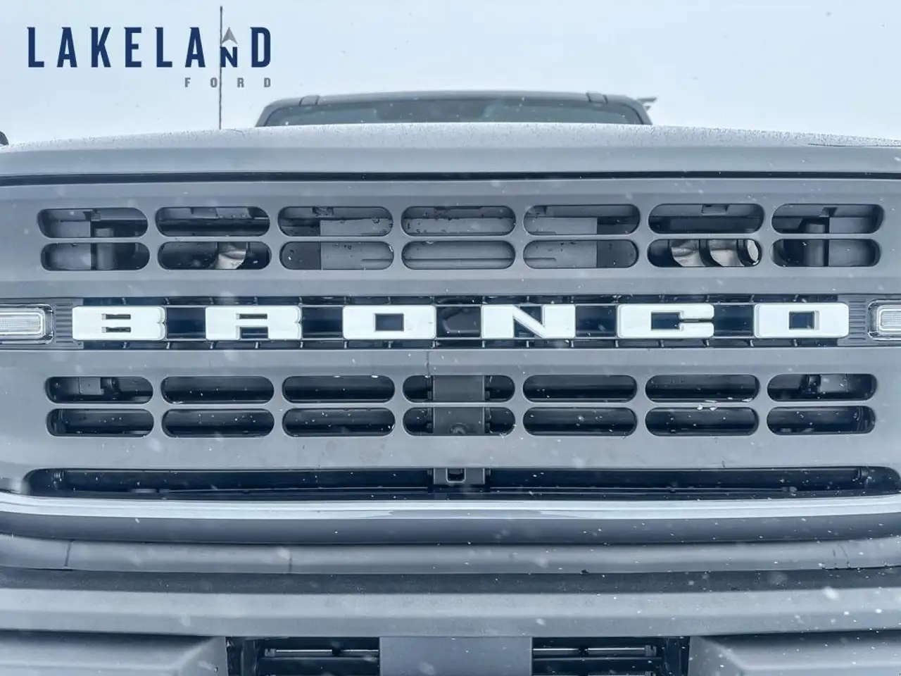Ford Bronco photo Ford Bronco