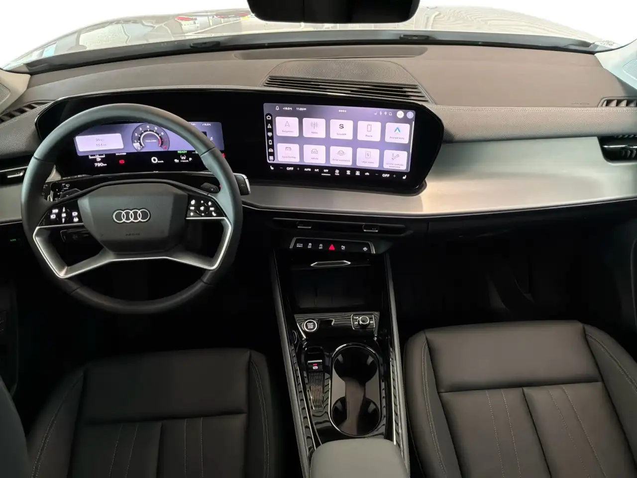 Audi Q3 photo Audi Q3