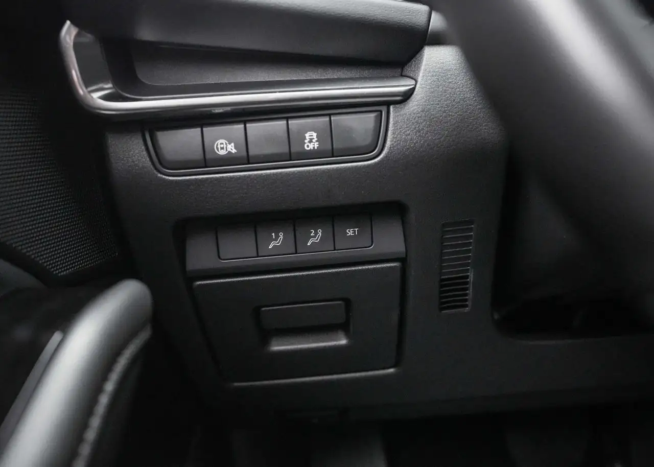 Mazda 3 снимка Mazda 3