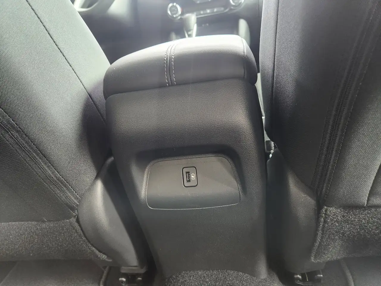 Nissan Sentra снимка Nissan Sentra